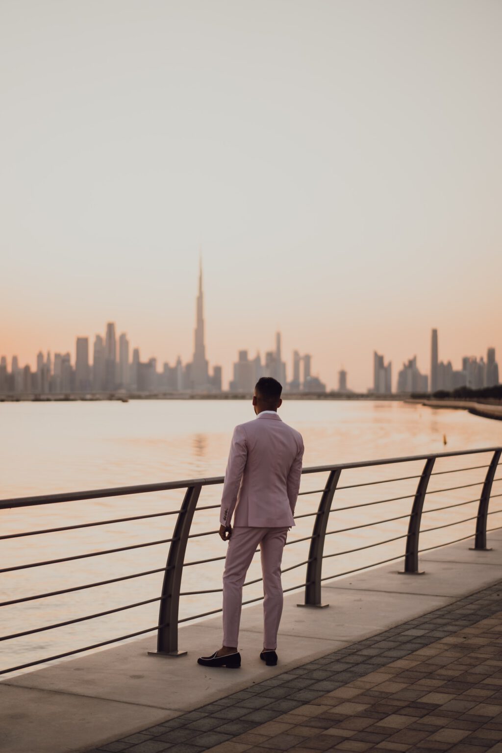 Firma in Dubai gründen > Auswandern > 0 Steuern zahlen